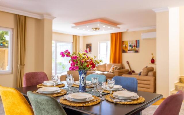 VILLA MYSTIC 5br/6bth Prvt Pool-Garden & Sea Views