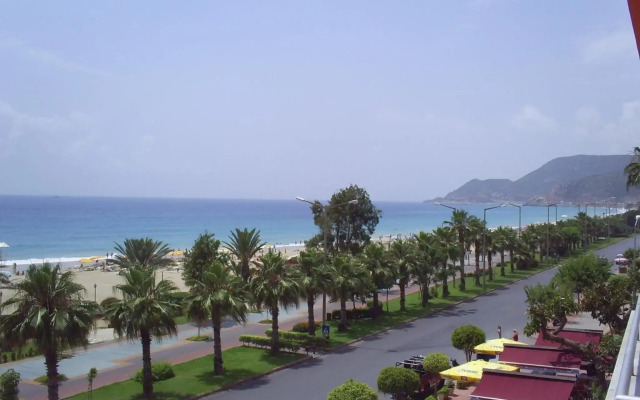 Kleopatra Beach Yildiz Hotel