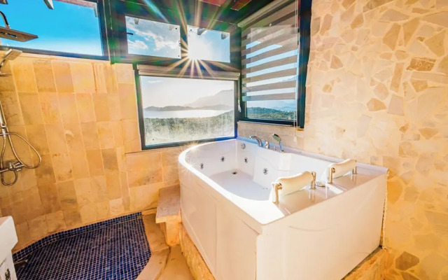 Mojo Boutique Hotel