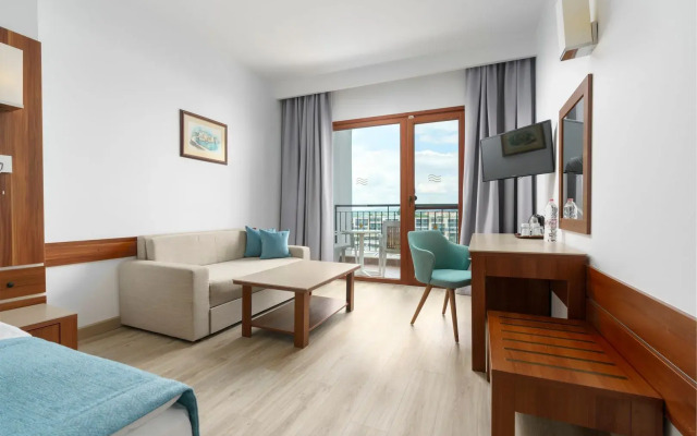 Alua Helios Bay - All Inclusive