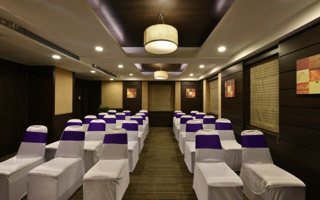 Hotel Leafio Marigold Marol