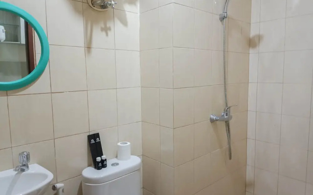 Relax Studio At Vida View Makassar Apartment