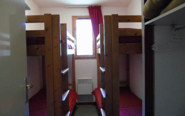 Lou Services Apartment CB7 LSI 001