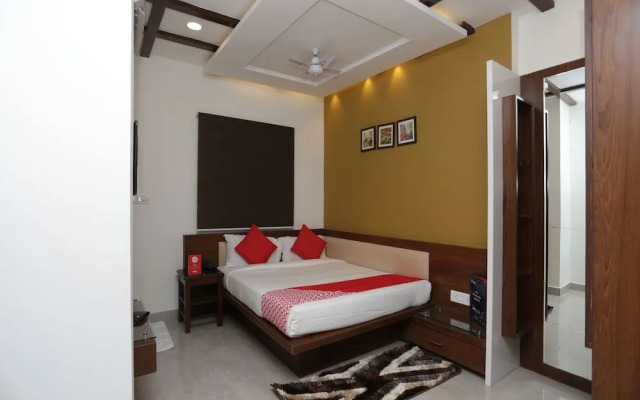 OYO 12899 Hotel Khushi Regent