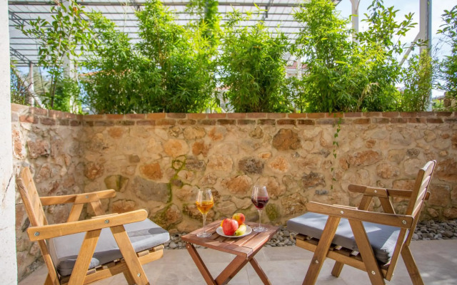 Ecclesia Hotel - Adults Only