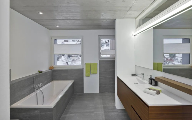 Sera Lodge – Bathroom – Graechen