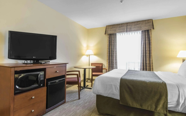 Quality Inn Airport