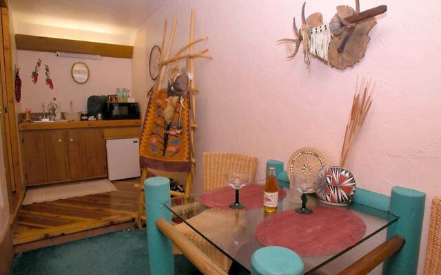 Wikiup Bed & Breakfast