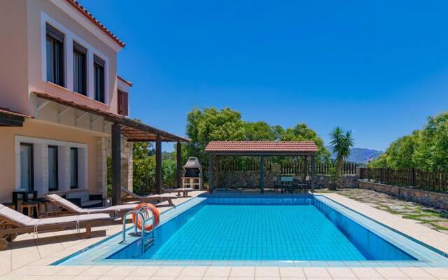 Ekklisies Tria Large Private Pool A C Wifi - 2090