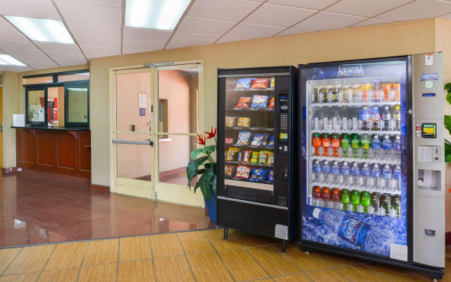 H3 Inn & Suites LAX Airport