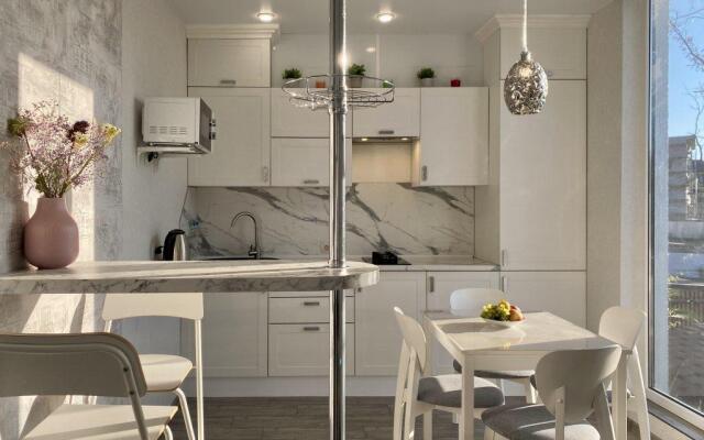 Alicekeys (Алискис) на улице Молодогвардейская 2/97