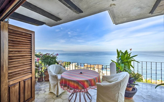 Mid-century Modern Condo w/ Patio & Ocean Views!