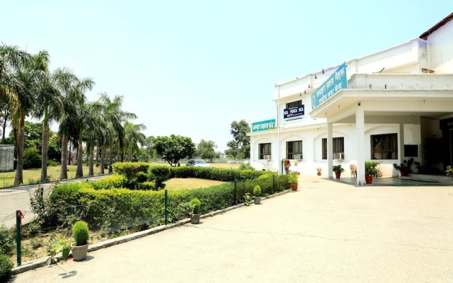 N.D. Tiwari Youth Hostel