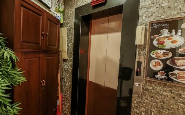 NIDA Rooms Khlong Toei 390 Sky Train