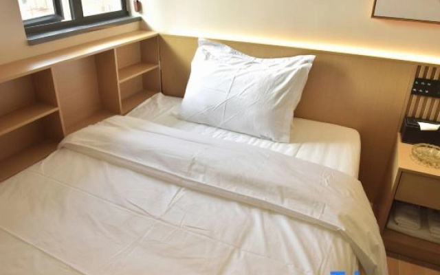 YiLiang Zhineng Apartment