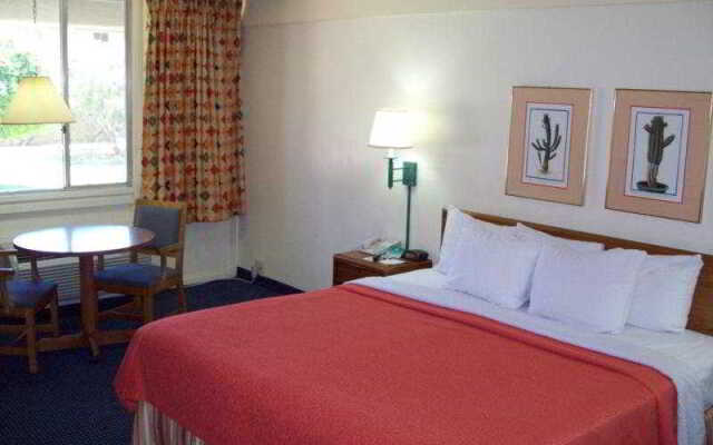 Days Inn Scottsdale Fashion Square