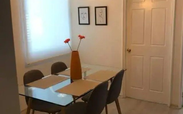 Apartamento pequeño y acogedor muy bien ubicado.