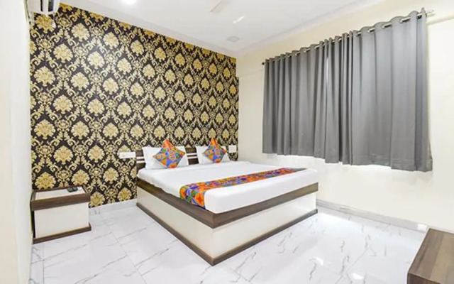 Fabhotel Prime Emerald I