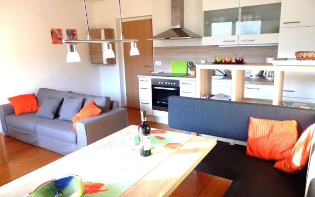 Nice Apartment With Sauna and Lakeview