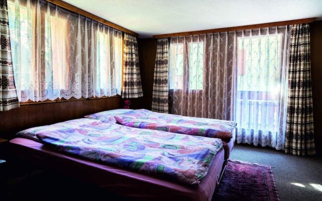 Haus Amour – Guest Rooms – Saas Grund