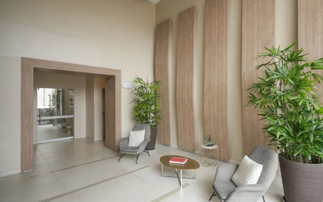 GLOBALSTAY. Martino 2BR Apartments. Sea View, Pool, Gym, BBQ
