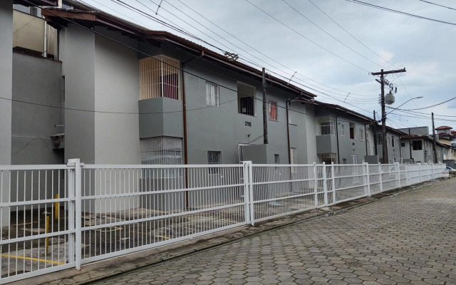 Apartamento Ubatuba - Praia grande - 260m da praia