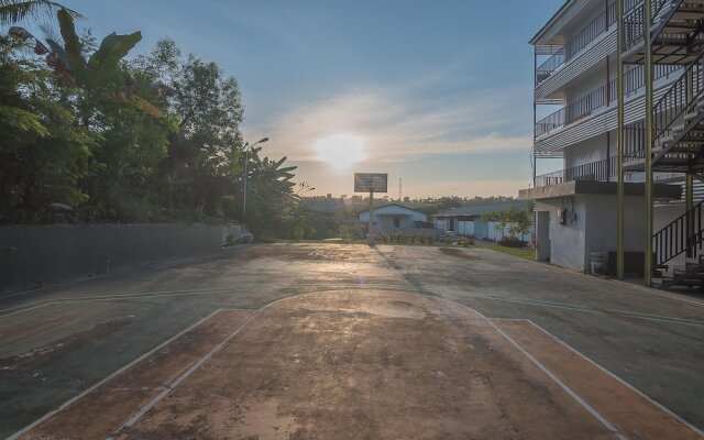 RedDoorz near Living Plaza Balikpapan