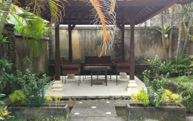 Batuan Villa