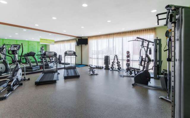 La Quinta Inn & Suites by Wyndham Artesia