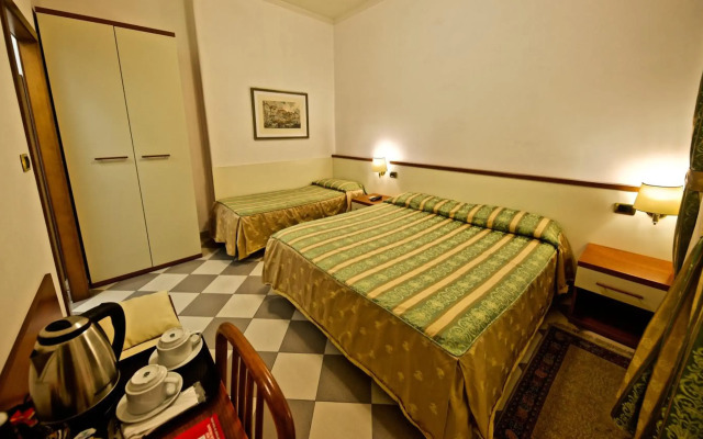 Hotel Carmel Roma