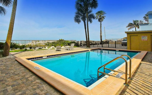 Shore House 502
