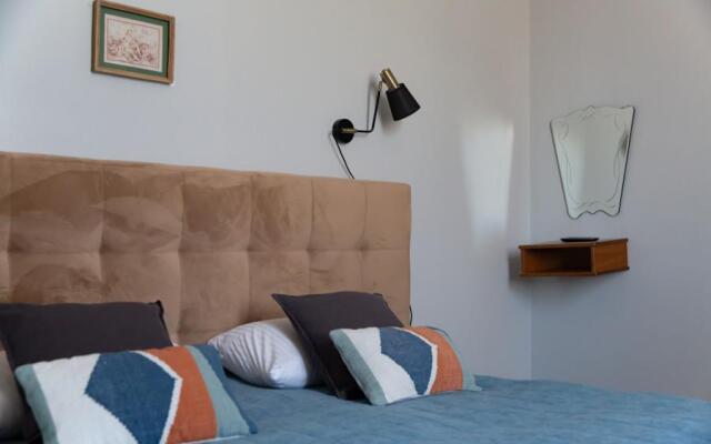 Poplar Guest Complex