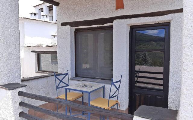 Tasteful apartment in Granada with shared pool
