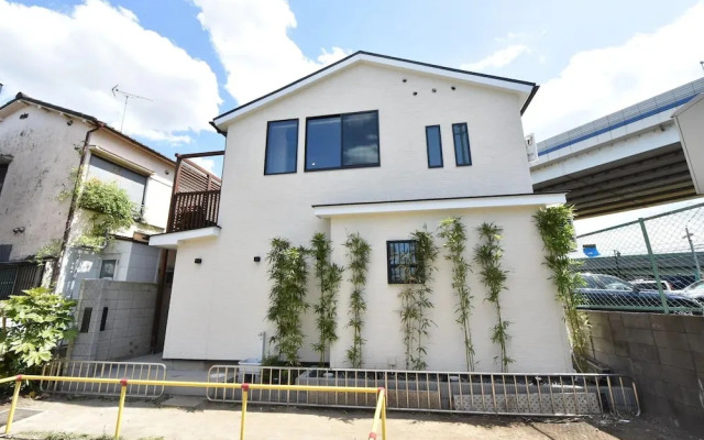 world travelers House Hikari