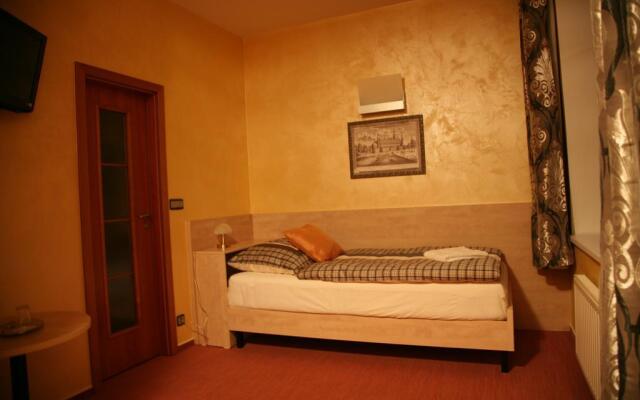 Hotel Conti