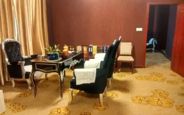 Zheshang Business Hotel (Tanghe Youlan Avenue)