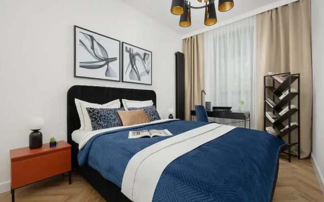 Grzybowska Apartment by Renters Prestige