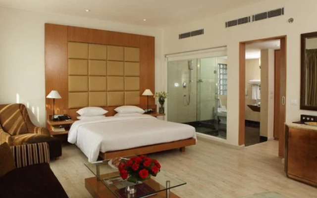 Edenpark New Delhi (Qutab Hotel)
