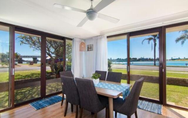 'Time and Tide' 1 - Ground Floor with Water Views