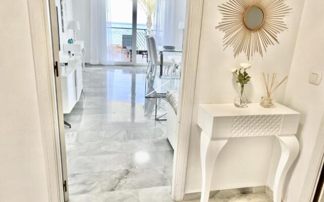 MI CAPRICHO 171 BEACHFRONT APARTMENT In The COSTA DEL SOL