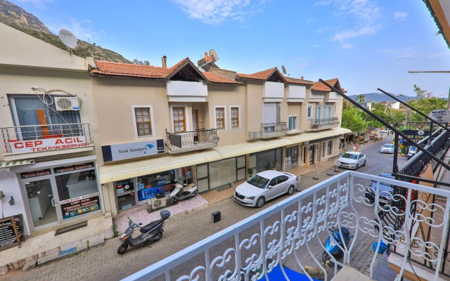 Yaz Apart Hotel