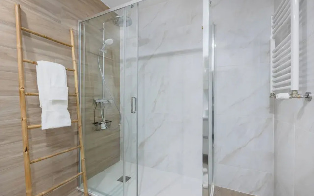 The Pine Flat with Pool at Furadouro