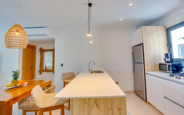 Super Spacious Condo With Private Picuzzi