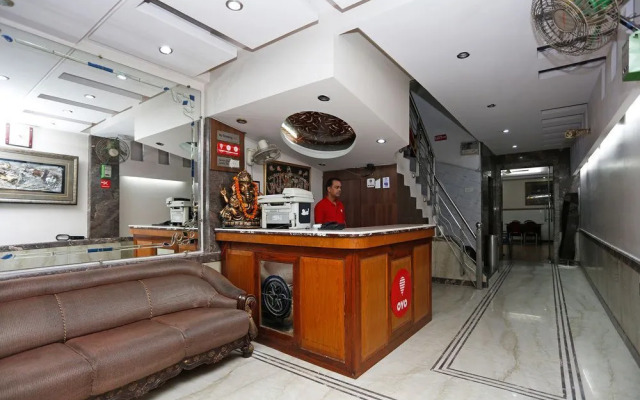 OYO Rooms 760 Karol Bagh Metro Station
