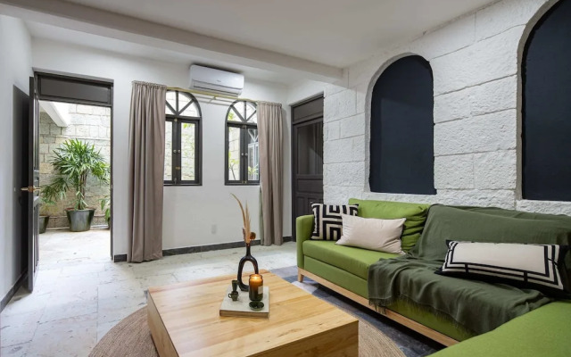 Sleeps 9 Outdoor Space Pingpong Table in Villa