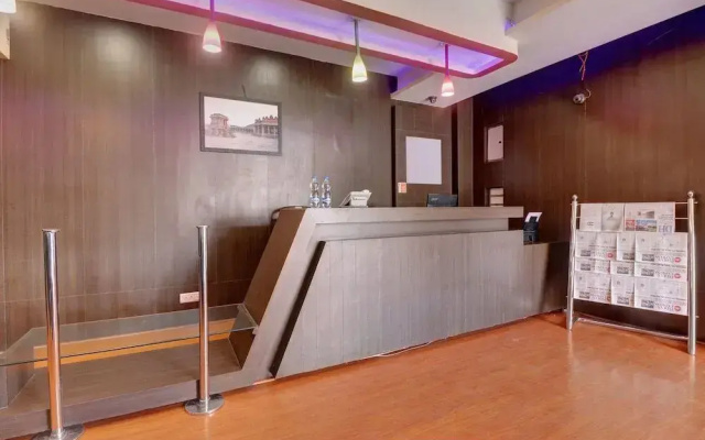 Genx By OYO Rooms