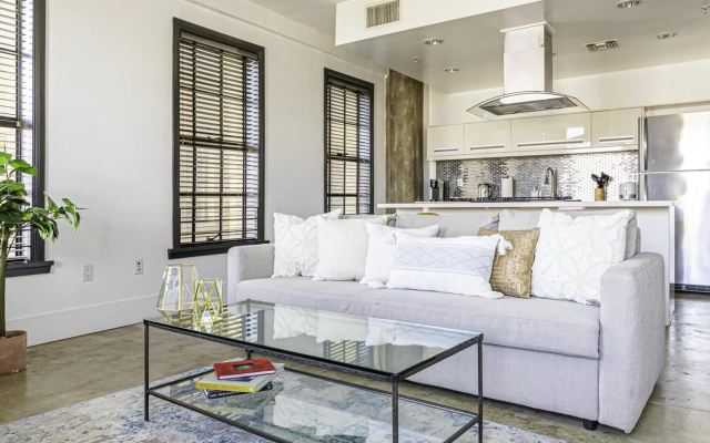 Urban Loft Apartment