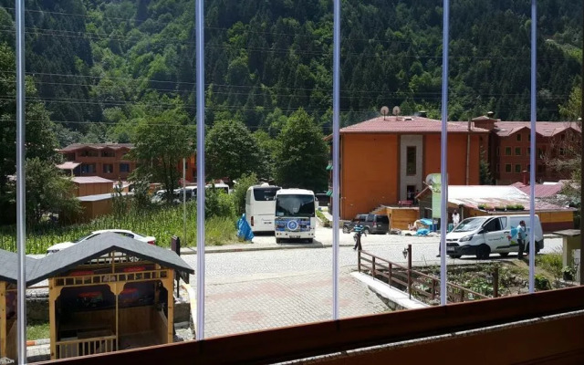 Minaz Motel