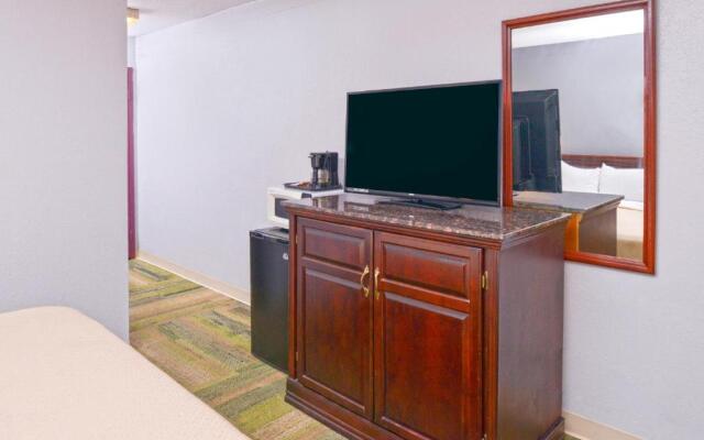 Country Garden & Suites