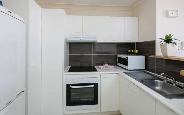 Bay Lodge Apartments